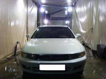 2000 Mitsubishi Galant Pictures