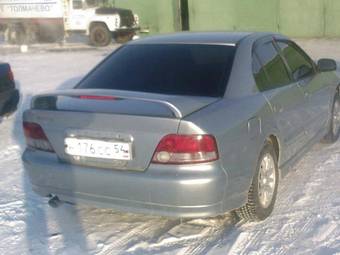 2000 Mitsubishi Galant Photos