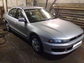 2000 Mitsubishi Galant Photos