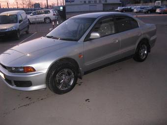 2000 Mitsubishi Galant Photos