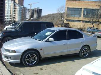 2000 Mitsubishi Galant Pictures