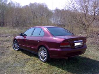 2000 Mitsubishi Galant Photos