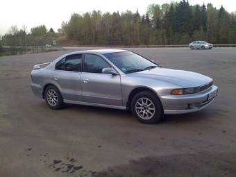 2000 Mitsubishi Galant Photos