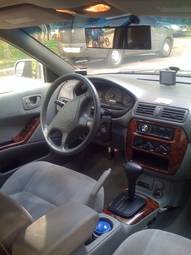 2000 Mitsubishi Galant Pictures