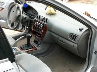 2000 Mitsubishi Galant Photos