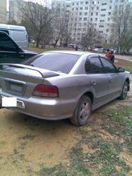 2000 Mitsubishi Galant Photos