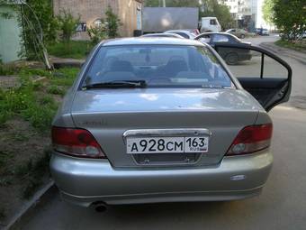 2000 Mitsubishi Galant Pics