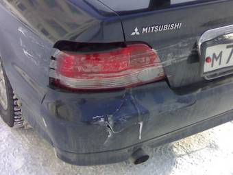 2000 Mitsubishi Galant Photos