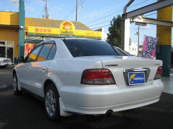 2000 Mitsubishi Galant Photos