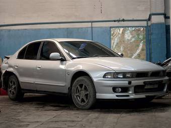 2000 Mitsubishi Galant Pics