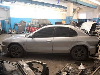 2000 Mitsubishi Galant Photos