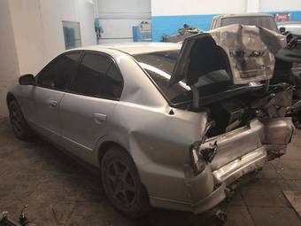 2000 Mitsubishi Galant Photos