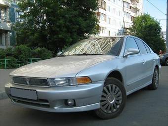 2000 Mitsubishi Galant Pictures