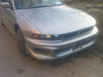 2000 Mitsubishi Galant Pics