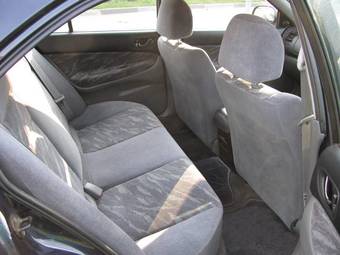 2000 Mitsubishi Galant Images