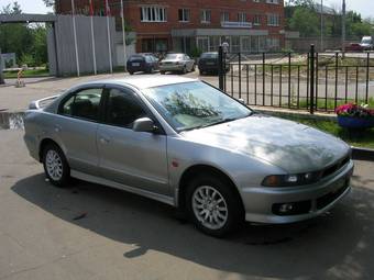 2000 Mitsubishi Galant Pictures