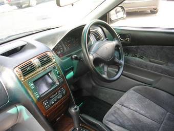 2000 Mitsubishi Galant Photos