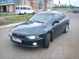 2000 Mitsubishi Galant Pictures