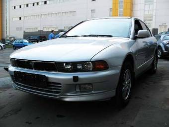 2000 Mitsubishi Galant Pictures