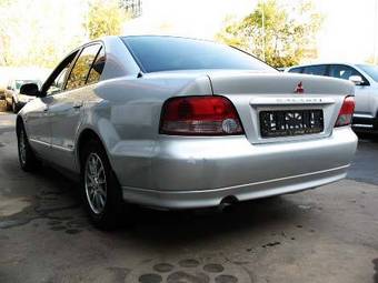 2000 Mitsubishi Galant Photos