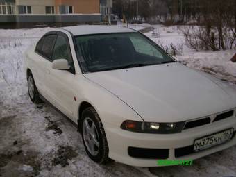 2000 Mitsubishi Galant Photos