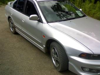 2000 Mitsubishi Galant Photos