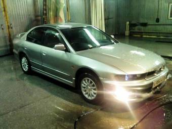 2000 Mitsubishi Galant