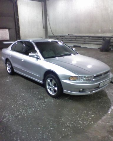 2001 Mitsubishi Galant