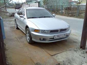 Mitsubishi Galant