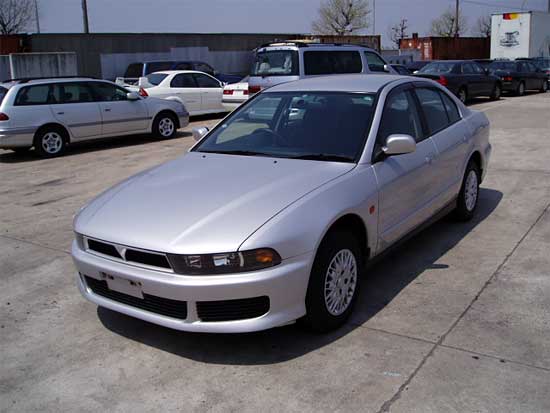 2001 Mitsubishi Galant Photos