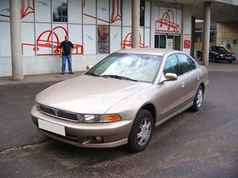 2001 Mitsubishi Galant Pictures