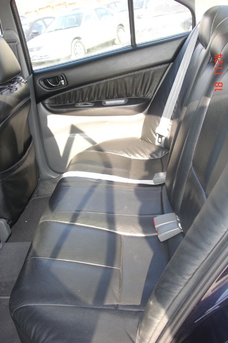 2001 Mitsubishi Galant Pictures