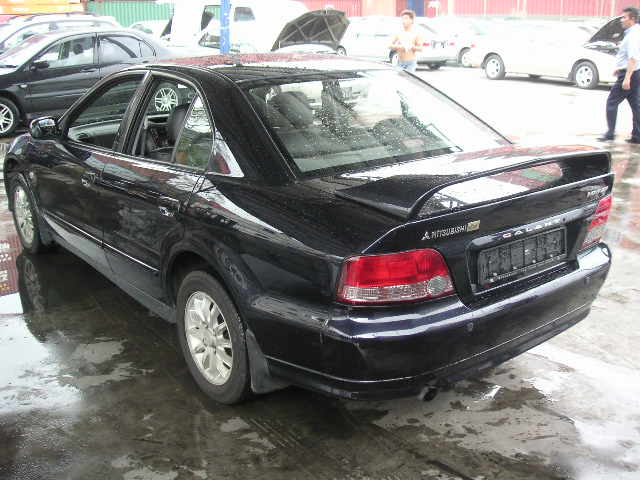2001 Mitsubishi Galant Pictures