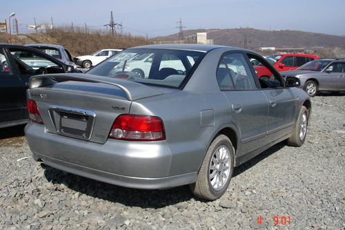 2001 Mitsubishi Galant Photos