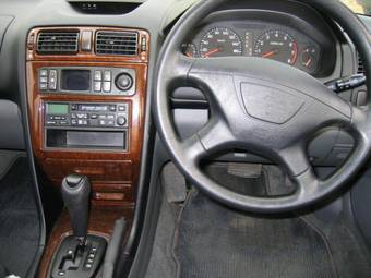 2001 Mitsubishi Galant Pictures