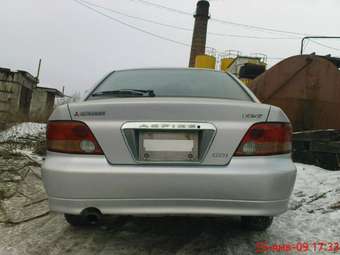 2001 Mitsubishi Galant Pics