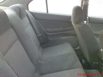 2001 Mitsubishi Galant Photos
