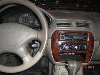 2001 Mitsubishi Galant Images