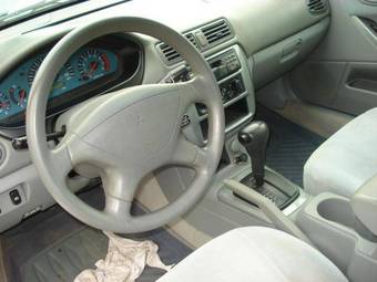 2001 Mitsubishi Galant Images