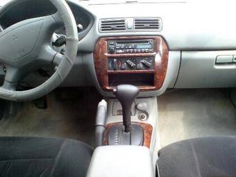 2001 Mitsubishi Galant Pictures
