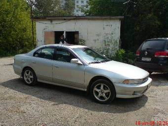 2001 Mitsubishi Galant Pictures