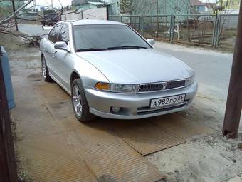 2001 Mitsubishi Galant Photos