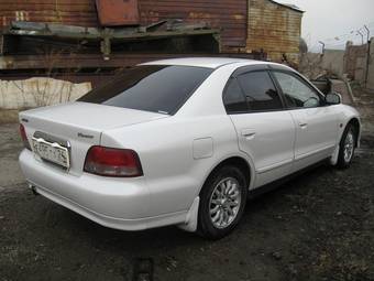 2001 Mitsubishi Galant Photos