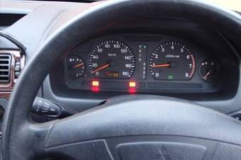 2001 Mitsubishi Galant Photos