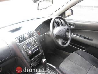 2001 Mitsubishi Galant Photos