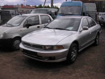 2001 Mitsubishi Galant Pictures