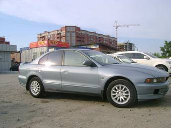 2001 Mitsubishi Galant Photos