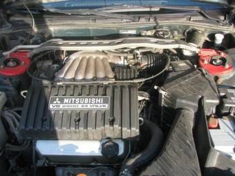 2001 Mitsubishi Galant Images