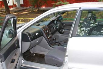 2001 Mitsubishi Galant Images