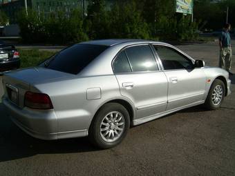 2001 Mitsubishi Galant Pictures